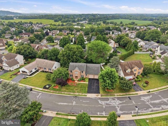 3133 WINDON AVE, Lancaster, PA 17603