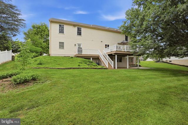 3133 WINDON AVE, Lancaster, PA 17603