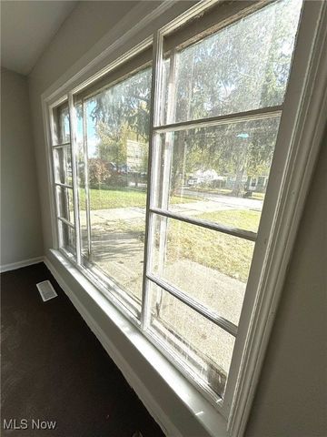 12510 Summerland Avenue, Cleveland, OH 44111