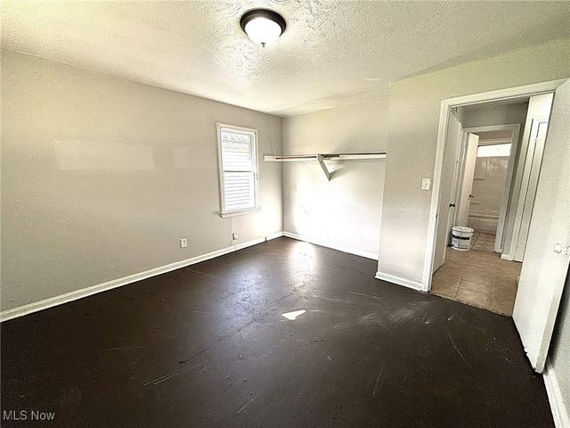 12510 Summerland Avenue, Cleveland, OH 44111