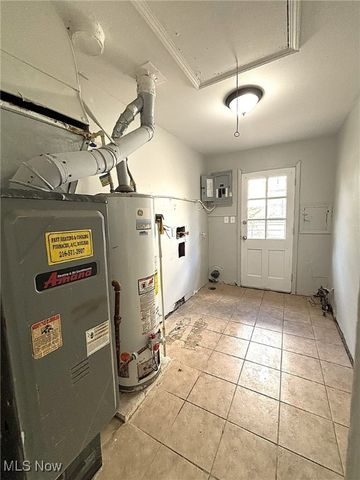 12510 Summerland Avenue, Cleveland, OH 44111