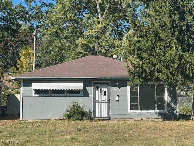 12510 Summerland Avenue, Cleveland, OH 44111