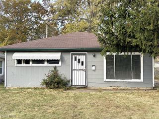 12510 Summerland Avenue, Cleveland, OH 44111