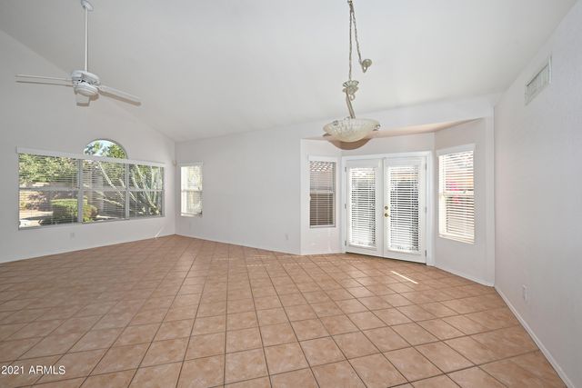 5730 E GELDING Drive, Scottsdale, AZ 85254