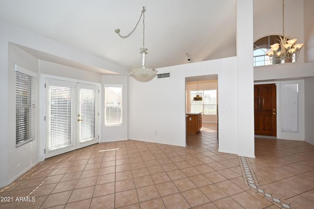 5730 E GELDING Drive, Scottsdale, AZ 85254