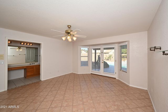 5730 E GELDING Drive, Scottsdale, AZ 85254
