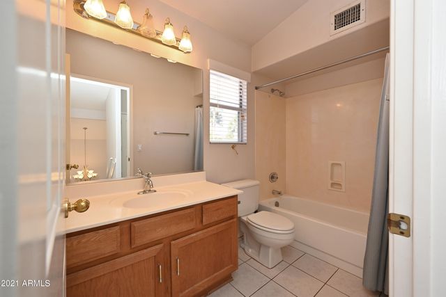 5730 E GELDING Drive, Scottsdale, AZ 85254