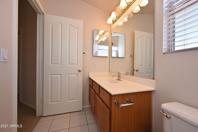 5730 E GELDING Drive, Scottsdale, AZ 85254