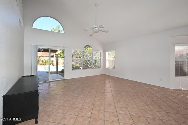 5730 E GELDING Drive, Scottsdale, AZ 85254