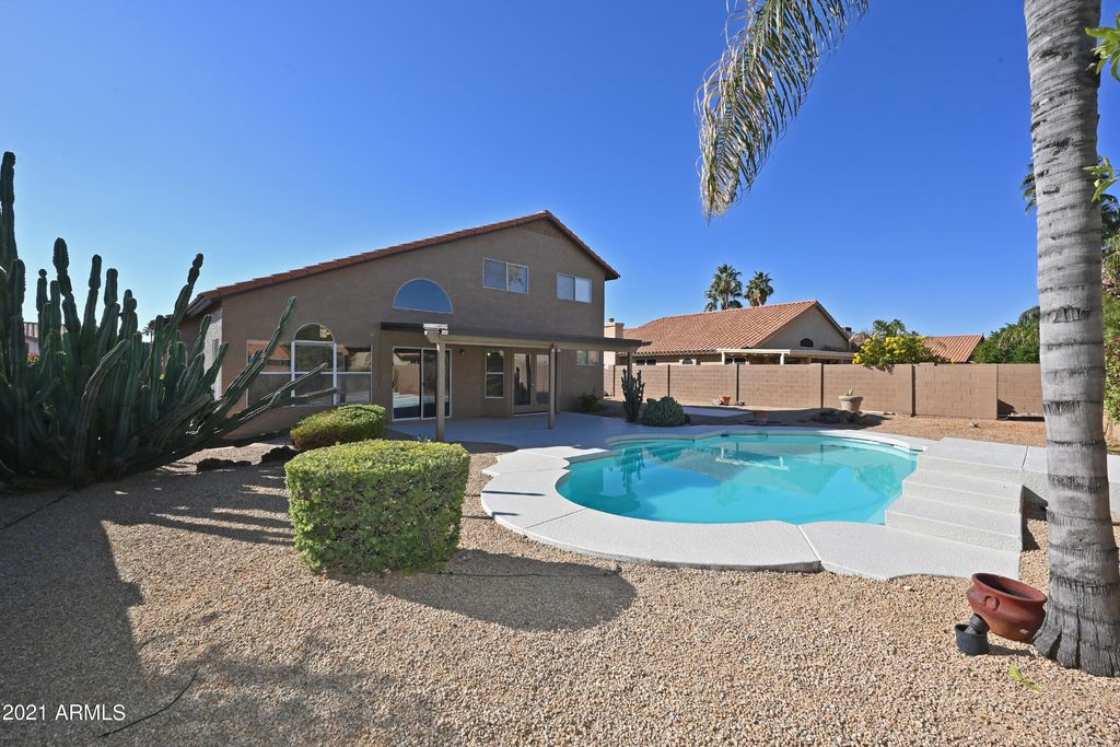 5730 E GELDING Drive, Scottsdale, AZ 85254