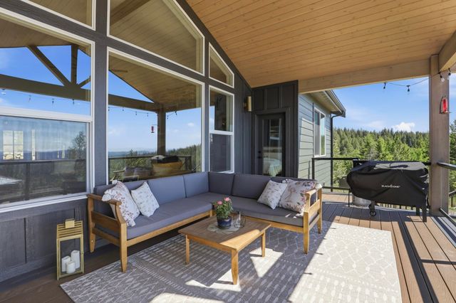 6645 Blue Ridge Way, Deer Park, WA 99006