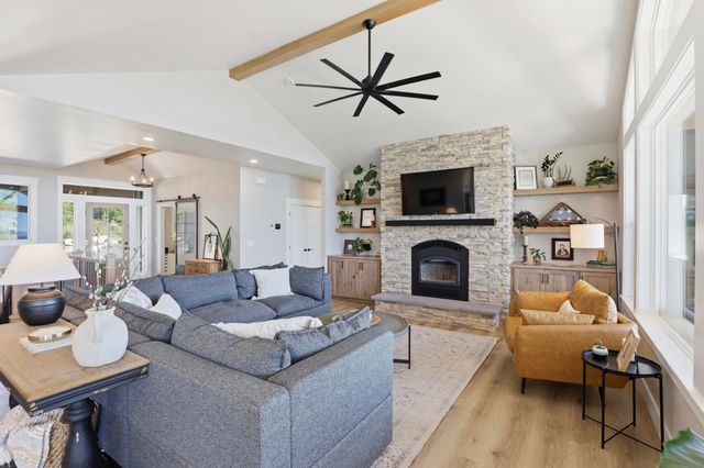 6645 Blue Ridge Way, Deer Park, WA 99006