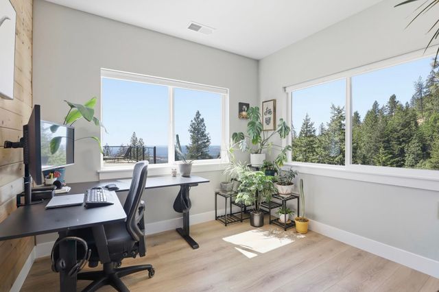 6645 Blue Ridge Way, Deer Park, WA 99006