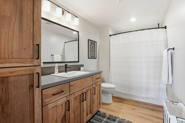 6645 Blue Ridge Way, Deer Park, WA 99006