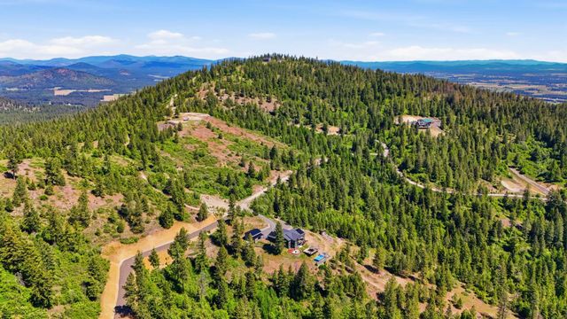 6645 Blue Ridge Way, Deer Park, WA 99006