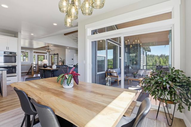6645 Blue Ridge Way, Deer Park, WA 99006