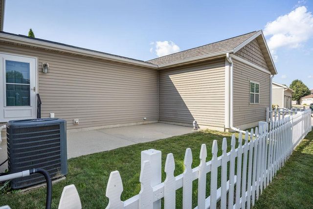 2516 LEOPOLD Way, Sun Prairie, WI 53590