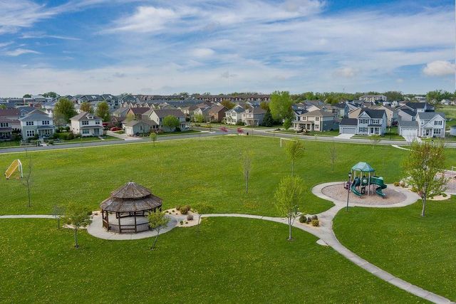 2516 LEOPOLD Way, Sun Prairie, WI 53590