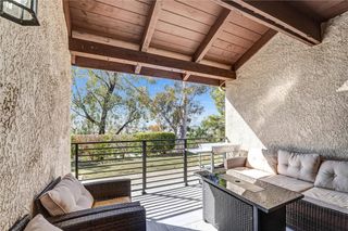 7757 Via Rosa Maria, Burbank, CA 91504