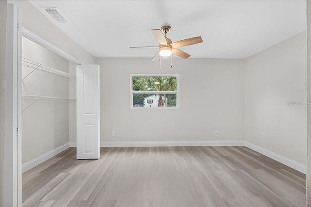 1906 E IDA STREET, Tampa, FL 33610