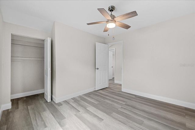 1906 E IDA STREET, Tampa, FL 33610