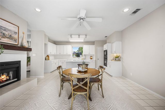 11918 Thoreau Drive, Montgomery, TX 77356