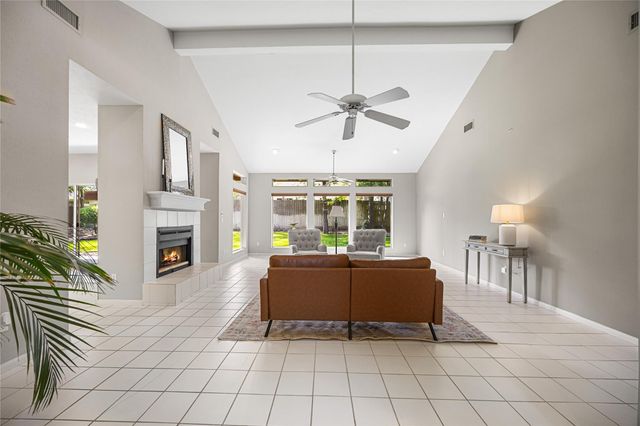 11918 Thoreau Drive, Montgomery, TX 77356