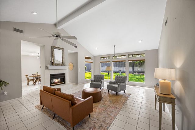11918 Thoreau Drive, Montgomery, TX 77356