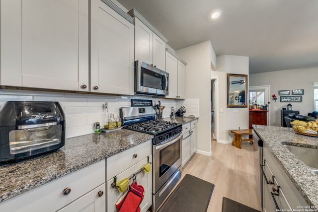 11934 CHIPPER LNDG, San Antonio, TX 78221
