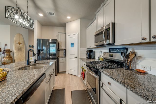 11934 CHIPPER LNDG, San Antonio, TX 78221