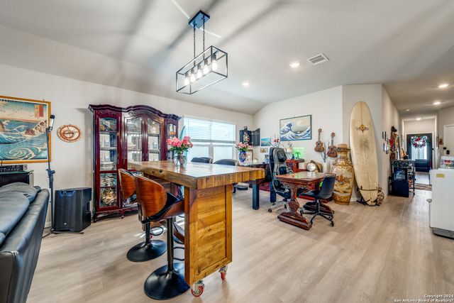 11934 CHIPPER LNDG, San Antonio, TX 78221
