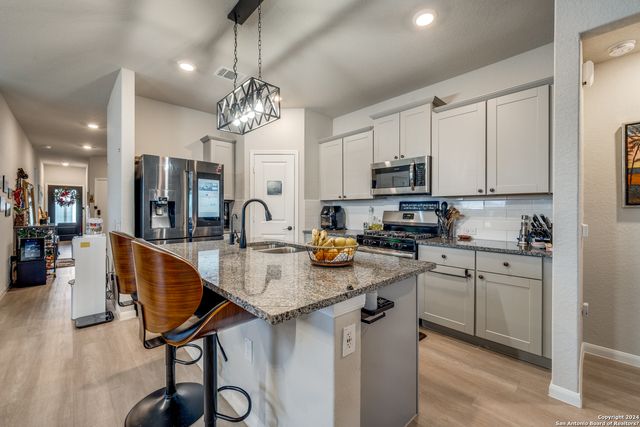 11934 CHIPPER LNDG, San Antonio, TX 78221