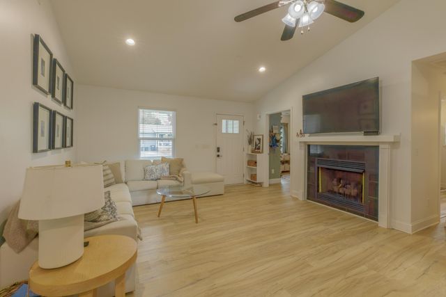 11671 Walker Road, Soddy Daisy, TN 37379