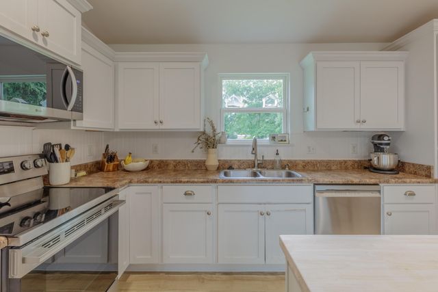 11671 Walker Road, Soddy Daisy, TN 37379