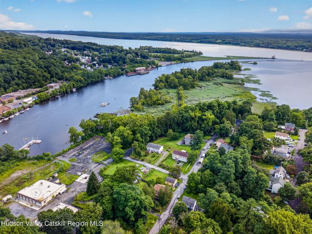 823 First Avenue, Kingston, NY 12401