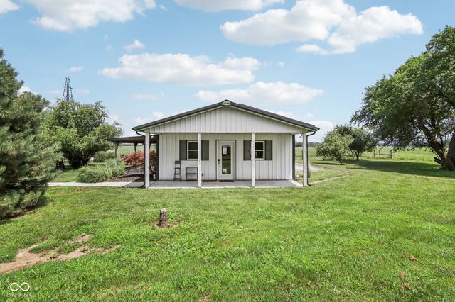 26735 Six Points Road, Sheridan, IN 46069