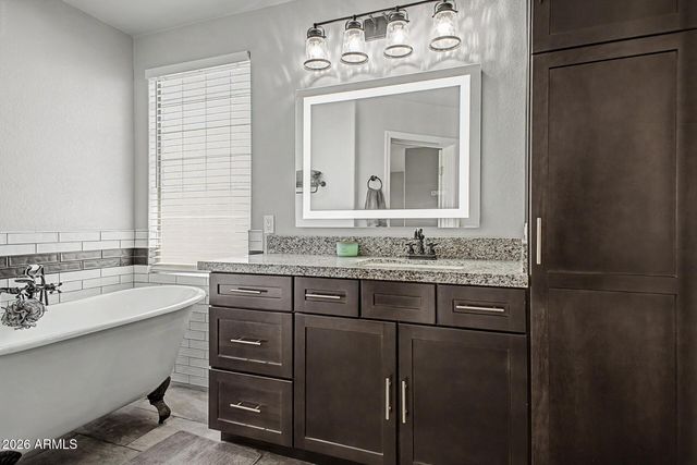 1760 W MUIRWOOD Drive, Phoenix, AZ 85045