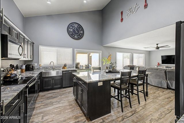 1760 W MUIRWOOD Drive, Phoenix, AZ 85045