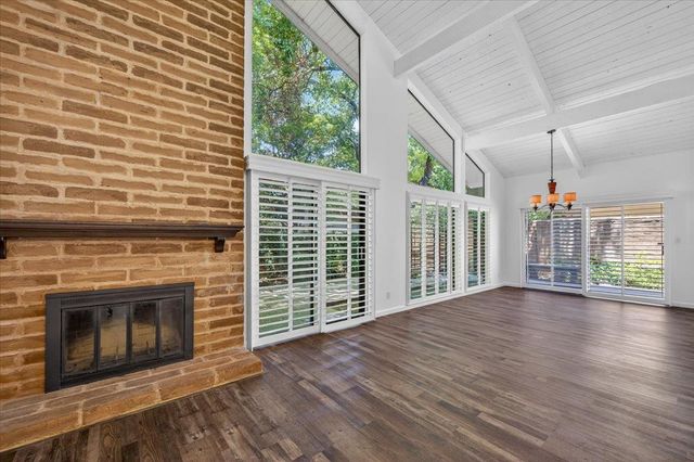 5564 N El Adobe Drive, Fresno, CA 93711