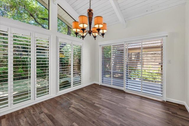 5564 N El Adobe Drive, Fresno, CA 93711