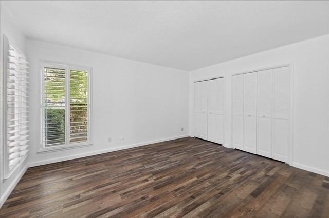 5564 N El Adobe Drive, Fresno, CA 93711