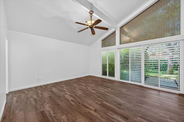 5564 N El Adobe Drive, Fresno, CA 93711