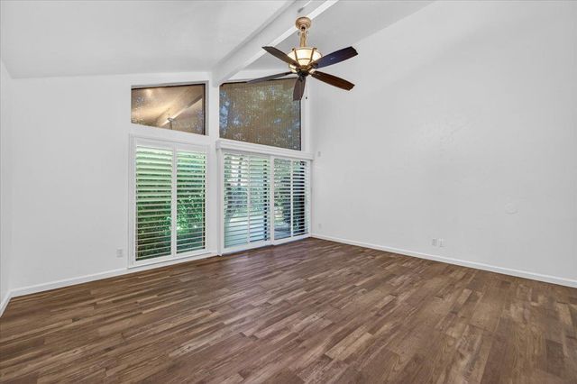 5564 N El Adobe Drive, Fresno, CA 93711
