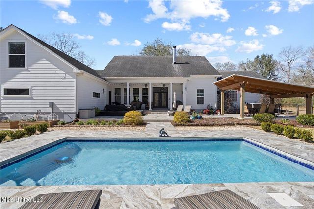 14301 Wolf Run Boulevard, Gulfport, MS 39503