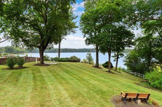 48 Locksley Rd, Lynnfield, MA 01940