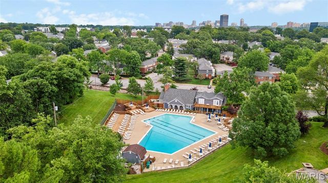 1614 Thrush Terrace, St Louis, MO 63144