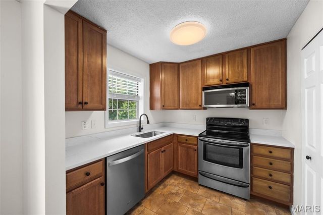 1614 Thrush Terrace, St Louis, MO 63144