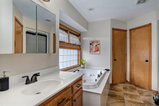 1220 E Charles Street, Republic, MO 65738