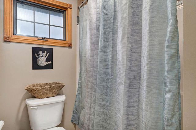 1220 E Charles Street, Republic, MO 65738