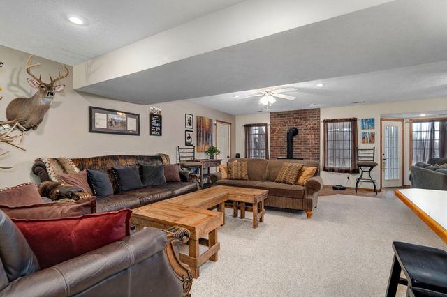 1220 E Charles Street, Republic, MO 65738